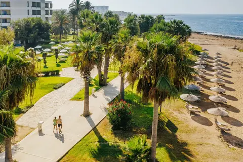Louis Imperial Beach in Paphos — foto 12