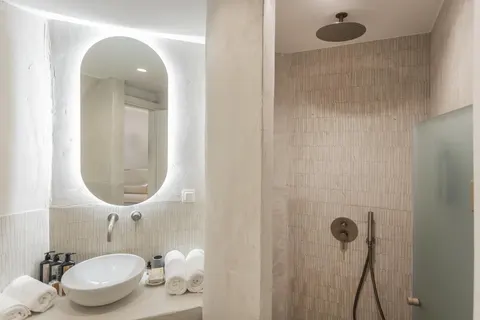 Nusa Suites & Villas in Pallini Municipal Unit — foto 18