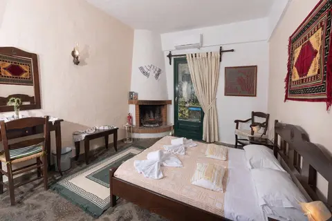 Arolithos Traditional Cretan Village in Georgioupolis — foto 17