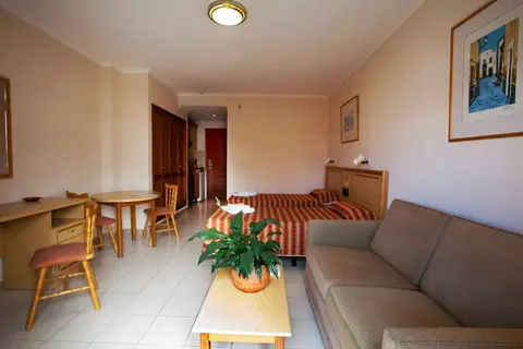 Apartamentos Be Smart Florida Plaza in Puerto De La Cruz — foto 23