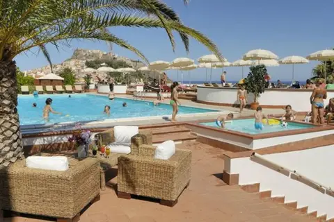 Hotel Pedraladda in Castelsardo — foto 22