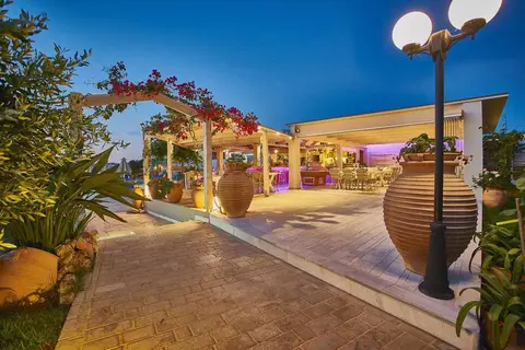 Golden Bay Hotel in Δημοτική Ενότητα Μαλίων — foto 10