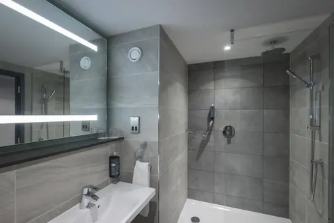 Maldron Hotel Manchester City Centre in Manchester — foto 7