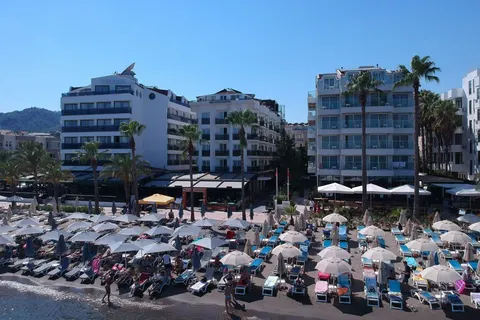 Begonville Beach foto 5