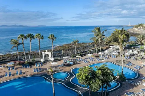 Hipotels Natura Palace in Playa Blanca