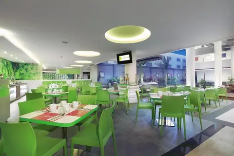 Favehotel Sunset Seminyak in Kuta — foto 6