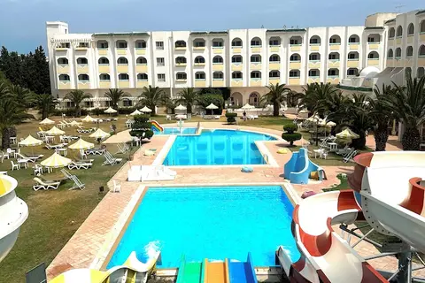 Green Golf in Magasin Bravo Yesmine Hammamet