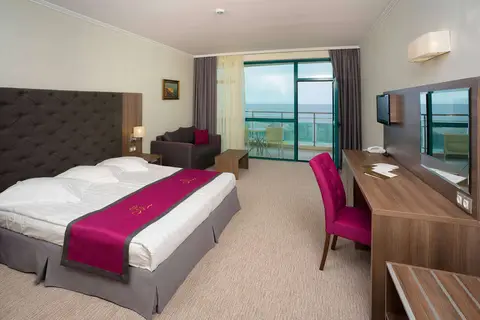 Marina Grand Beach Hotel in Несебър — foto 3