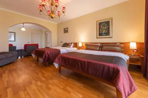 Vila Arber Hotel in Golem, foto 10