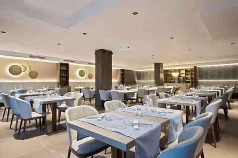 Hotel Ami Budva Petrovac in Petrovac na Moru — foto 12