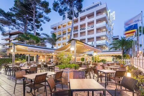 4R Casablanca Playa in Salou — foto 25