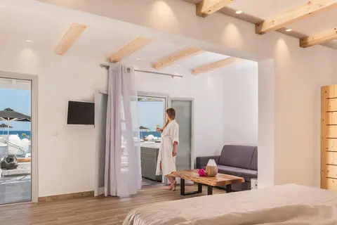 Nikki Beach Resort & Spa Santorini in Δημοτική Ενότητα Τιθορέας — foto 20
