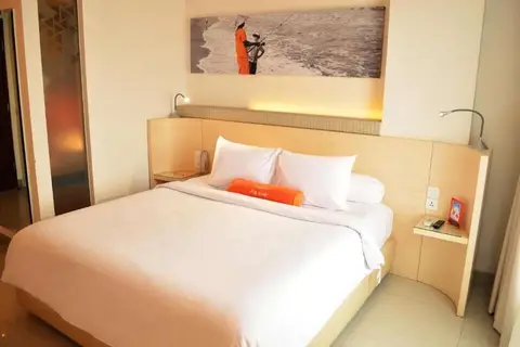 Harris Hotel Seminyak in Kuta, foto 14