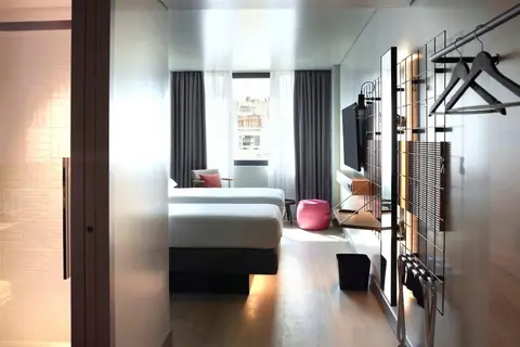 Moxy Athens City in Athene — foto 13