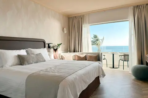 Louis Imperial Beach in Paphos — foto 13