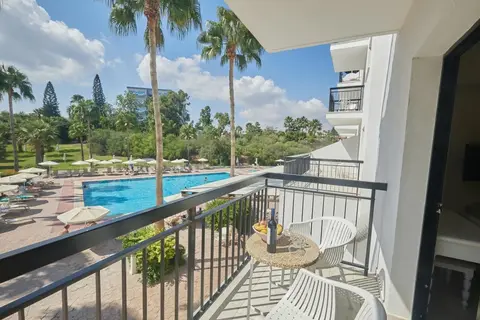 Tsokkos Gardens Apartments in Παραλίμνι — foto 3