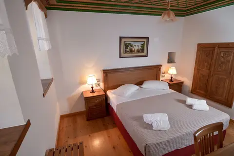 Hotel Kalemi 2 in Gjirokastra — foto 24