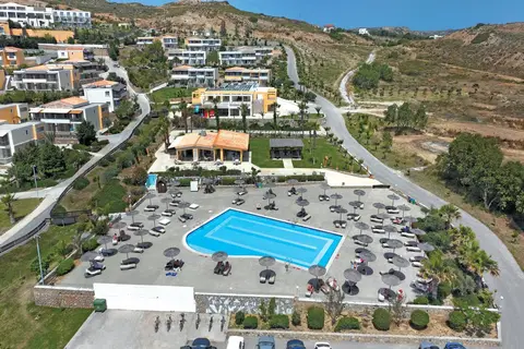Grand Blue Beach Hotel in Καρδάμαινα — foto 23