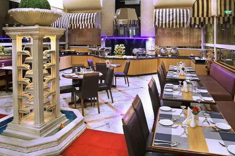 Al Seef Hotel in Al Khalidiyah — foto 6