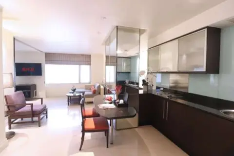 Siri Sathorn Bangkok in Bangkok — foto 4