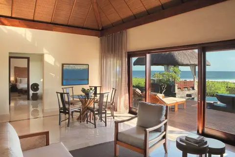 Shanti Maurice Resort & Spa in St Felix Public Beach, foto 14