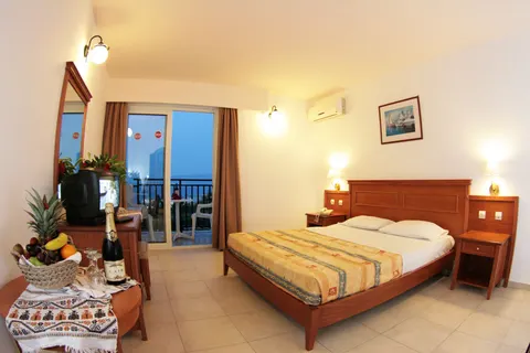 Semiramis Village foto 3