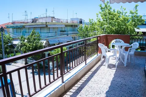 Milonas House Apartments in Διονυσίου — foto 19