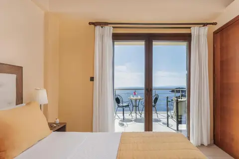 Costa Smeralda in Σύβοτα — foto 6