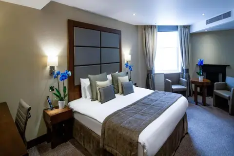 The Wellington in Londen — foto 4