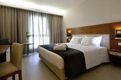 Mercure Lisboa Hotel in Almada — foto 9