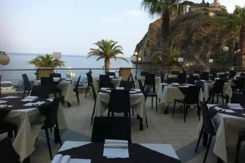 Elihotel in Sant'alessio Siculo — foto 2