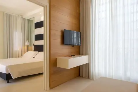 Metropol Ceccarini Suite in Riccione — foto 4