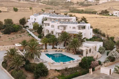 Pnoi Hotel in Πίσω Λιβάδι — foto 25