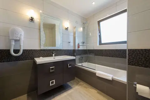 Adam's Hotel in Αγία Κυριακή — foto 23