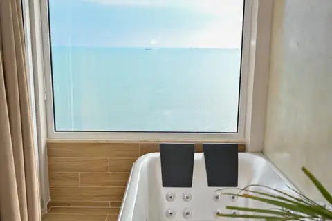 Hotel Zanzi in Durres — foto 27