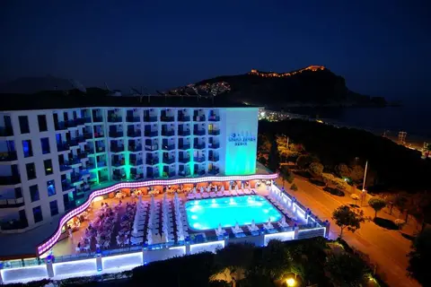 Grand Zaman Beach Hotel in Alanya — foto 2