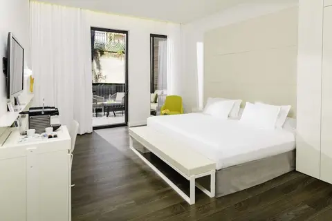 H10 Urquinaona Plaza in Barcelona — foto 27