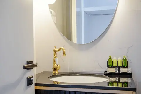 Epirus Hotel in Sarandë — foto 9