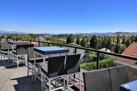 Sercotel Jardines de Uleta Suites in Vitoria-Gasteiz — foto 17