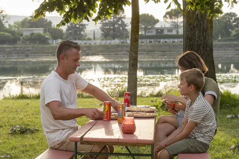 Camping Aux Rives Du Soleil foto 15