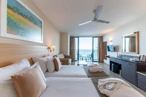 The Preluna Hotel in Sliema — foto 24