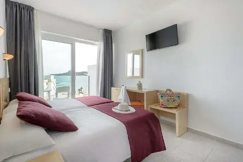 Hotel Vibra Riviera in Sant Antoni de Portmany — foto 4