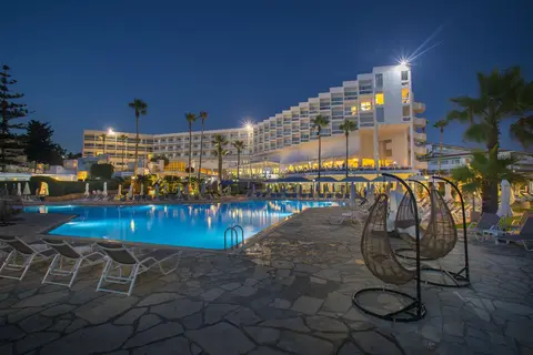 Leonardo Plaza Cypria Maris Beach Hotel & Spa in Paphos — foto 15