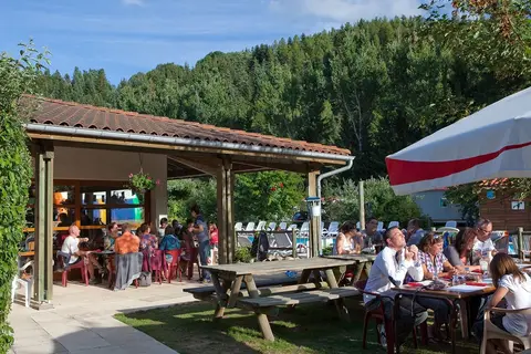 Camping De Vaubarlet in Grazac — foto 8