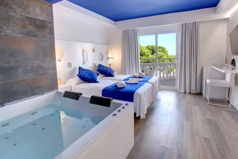 Hotel Triton Beach in Cala Ratjada — foto 3