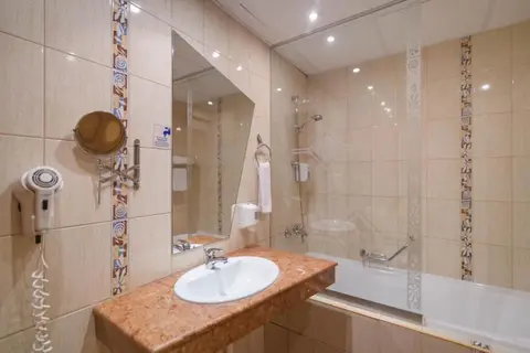 Atlas in СПА център Ривиера Бийч — foto 11