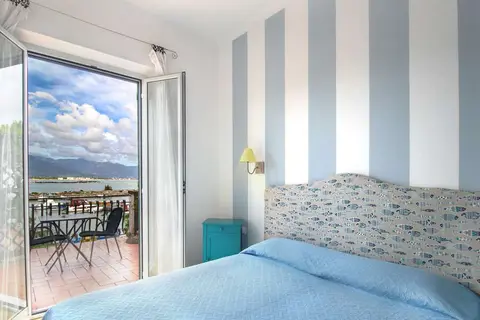 Hotel Sette Archi in Bocca di Magra — foto 2