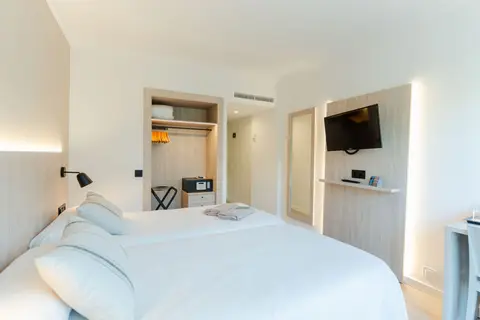 Minura Cala Galdana & Apartamentos d'Aljandar in Ciutadella — foto 13