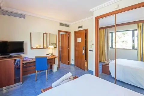 Hotel Port Salins by Pierre & Vacances in Costa Brava