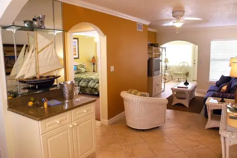Barefoot Beach Resort in Indian Shores — foto 4